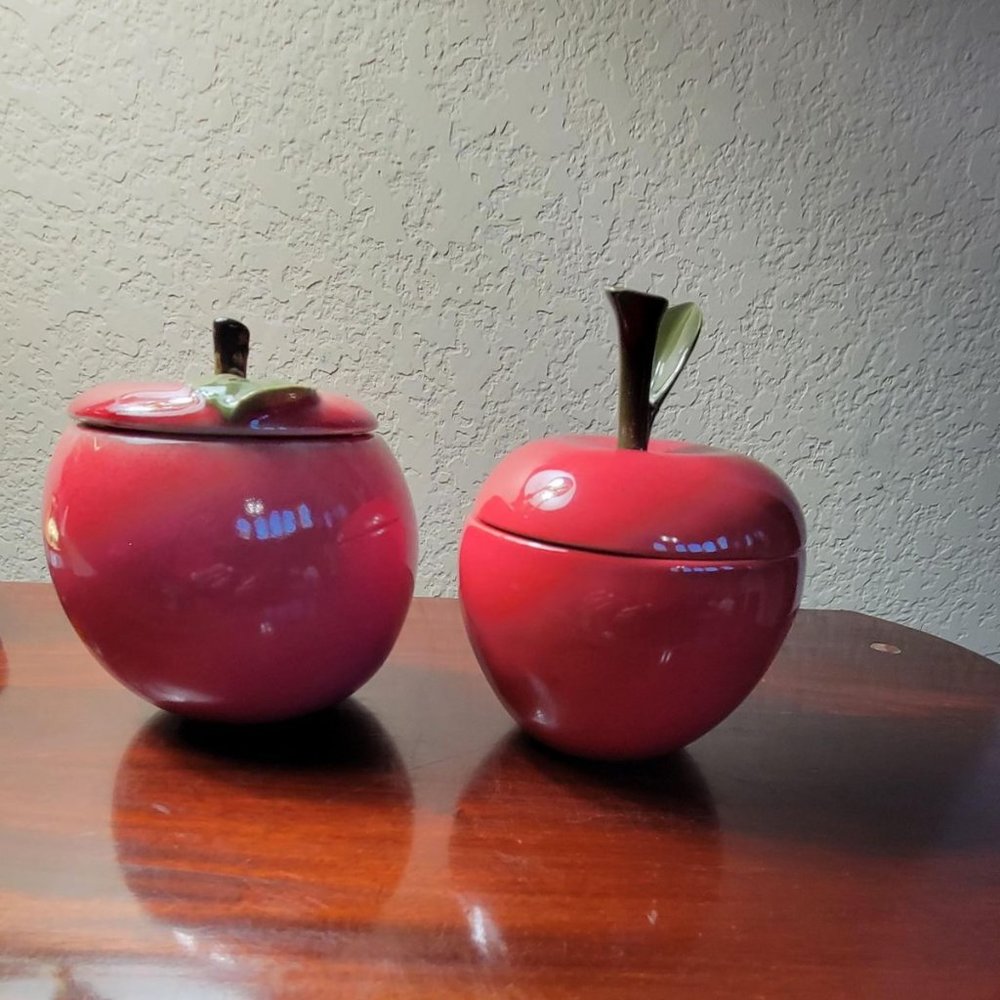 2-pc Set Ceramic Red Apples